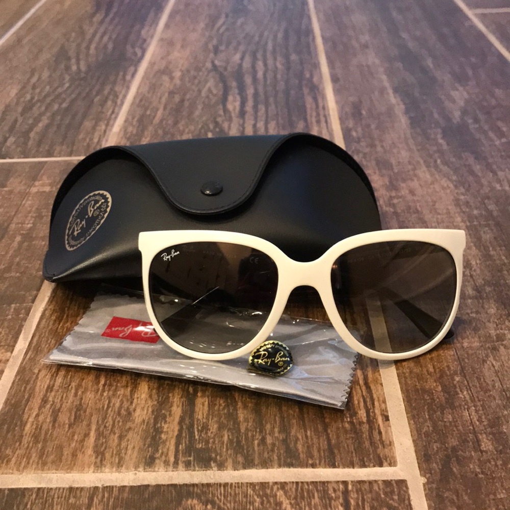 Women’s Ray Ban CATS 1000 Like New!!!